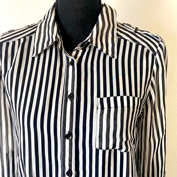 Striped shirt NWOT - Picture 3 of 4